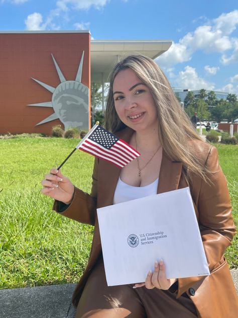 Usa Citizenship Certificate, Us Citizenship Aesthetic, Citizenship Aesthetic, Citizenship Ceremony Outfit Ideas, Usa Citizenship, Flower Bouquet Snapchat Story, American Passport, Manifest 2024, American Citizenship