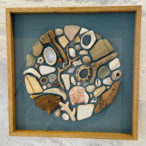 Seashell Art Diy, Stones For Garden, Mosaic Rocks, Shell Crafts Diy, Sea Glass Crafts, Driftwood Crafts, Seashell Art, Sea Art, Beach Crafts