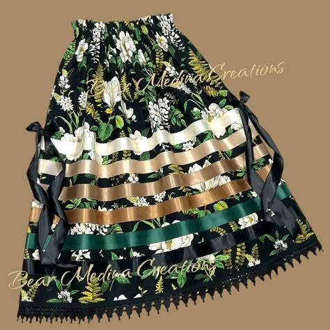 Instagram Ribbon Skirts Native American Applique, Ribbon Skirts Pattern With Pockets, Ojibwe Clothing, Fancy Shawl Regalia Pattern, Ribbon Dress Native American, Ribbon Skirts Pattern, Ribbon Skirts Ideas, Ribbon Outfits, Ribbon Skirts Native American