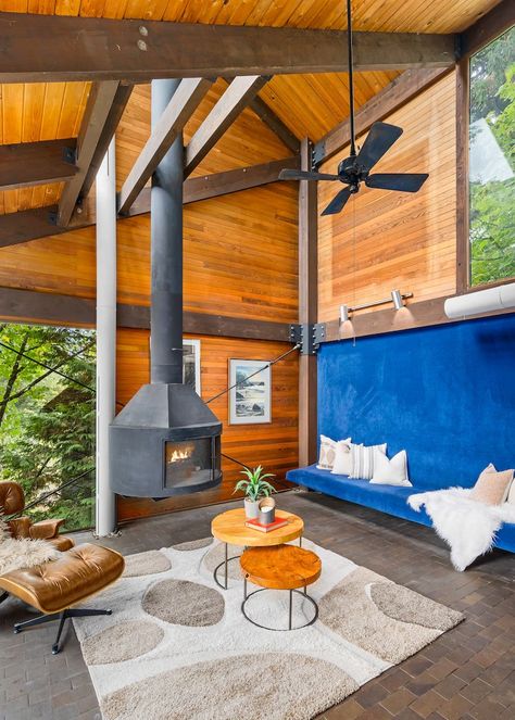 Modern architect’s SW Portland ‘treehouse’ for sale at $1.1M. See inside - oregonlive.com Portland Homes, Spider House, Portland Neighborhoods, Modern Architects, Glass Front Door, Better Homes, Mid Century Modern House, Fixer Upper, Portland