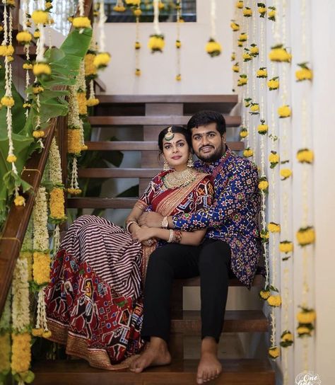 Grihpravesh Decoration, Family Matching Outfits Indian, Indian Housewarming, Pooja Decor, Maternity Photography Poses Couple, Couple Wedding Dress, Indian Wedding Couple Photography, Marriage Photos, Personalized Wedding Decor