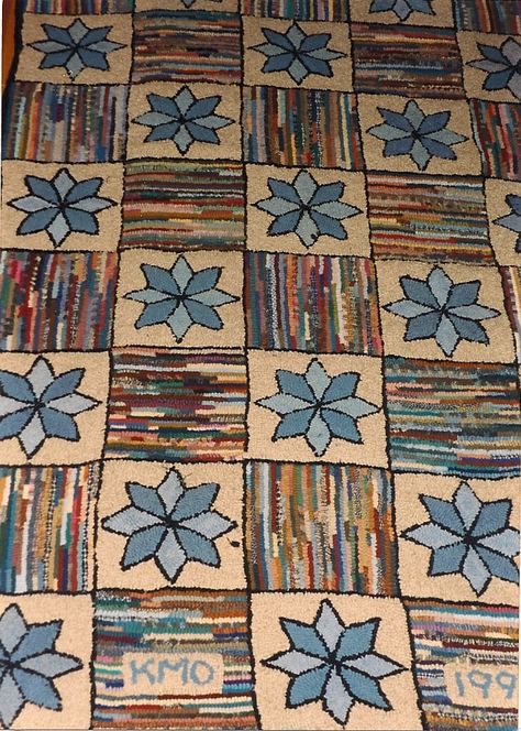 hit or miss star rug hooked by me, Kathy (sorry I don't know who designed the pattern) Traditional Rug Hooking, Tish Murphy Rug Hooking, Hit Or Miss Hooked Rugs, Punch Rug, Hit And Miss Hooked Rugs, Snowflake Hooked Rug, Mermaid Hooked Rugs, Hooking Rugs, Hand Hooked Wool Rug