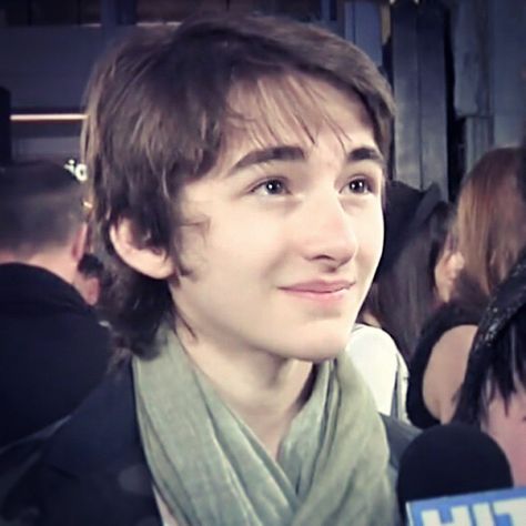 Look at this cute baby!!! He needs some milk. #IsaacHempsteadWright #BrandonStark #BranStark #GameofThrones He Needs Some Milk, Brandon Stark, Isaac Hempstead, Isaac Hempstead Wright, Bran Stark, The Lost Boys 1987, Stephen King Novels, Fright Night, Celeb Crushes