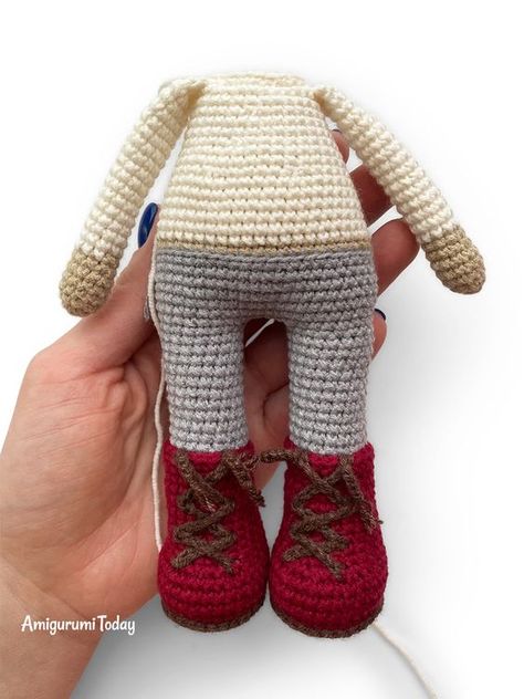 Free Crissy crochet doll amigurumi pattern - Amigurumi Today Crochet Doll Dress Free Pattern Amigurumi, Beginner Haken, Attractive Personality, Crissy Doll, Doll Making Patterns, Amigurumi Today, Crochet Toys Free Patterns, Doll Design, Crochet Eyes