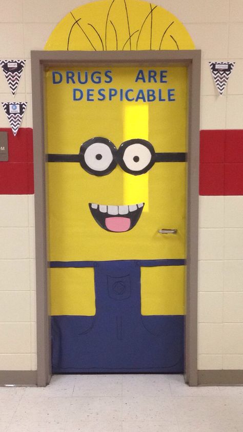 Minion Red Ribbon Week Door, Pta Signs, Red Ribbon Week Door, Ribbon Ideas, Red Ribbon Week, Be Kind To Your Mind, Despicable Me, School Classroom, Be Kind To Yourself