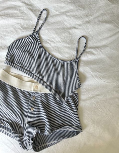 Bra And Under Set Aesthetic, Brandy Melville Boxers, Brandy Melville Set, Brandy Pajamas, Brandy Pj Set, Brandy Melville Pj Set, Brandy Pjs, Brandy Melville Pjs, Brandy Set