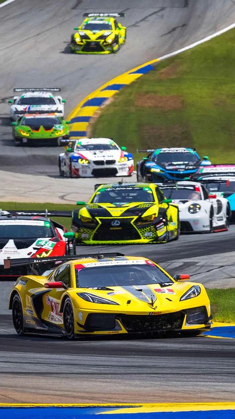 Corvette Racing, Race Car Driving, Cars Aesthetic, Car Luxury, F1 Wallpaper Hd, Porsche Sports Car, Fast Sports Cars, Aesthetic Car, Starting Line