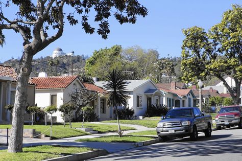 Los Feliz is ¿ like its name implies ¿ a happy place to be. La Neighborhood Aesthetic, Los Feliz Aesthetic, La Neighborhoods, California Neighborhood, Cali Aesthetic, Background Studies, Dr Aesthetic, Los Angeles Neighborhoods, Happy Stuff