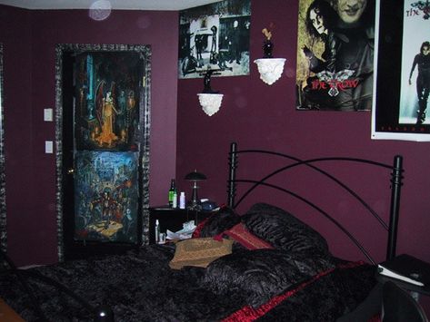 Emo Rooms, Solitary Life, Gothic Decor Bedroom, Whimsical Goth, Goth Bedroom, Dark Home Decor, Cute Room Ideas, Dream House Rooms, Dreamy Room