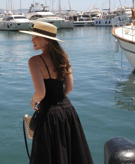 Lillie Grace, Fedora Hat Summer, Boat Outfit, Yacht Outfit, Sailing Aesthetic, Country Club Aesthetic, Summer Boating, Corset Fashion Outfits, Sundress Outfit