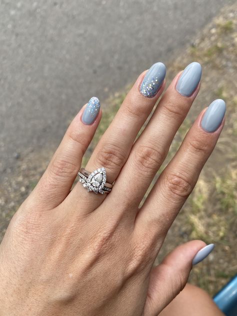 Bridemaids Nails Wedding Blue, Bridal Nails Wedding Dusty Blue, Light Blue Nails With Silver Design, Dusty Blue Nails Acrylic Designs, Dusty Blue Nails Acrylic Wedding, Wedding Blue Nails For Bride, Nails With Dusty Blue Dress, Bridal Nails Wedding Blue, Elegant Wedding Nails For Bride Blue