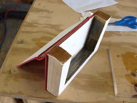 Diy Book Safe, Book Themed Crafts, Hollow Book, Christmas Basket, Home Security Tips, Diy Home Security, Book Page Crafts, Book Safe, Survival Camping