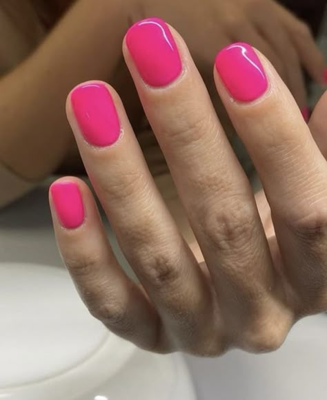 Nail Gelish, Gel Shellac Nails, Nail Colour Ideas, Simple Nail Art Ideas, Summer Nail Polish Colors, Nail Art For Summer, Opi Nail Colors, Pink Chrome Nails, Summer Nail Polish