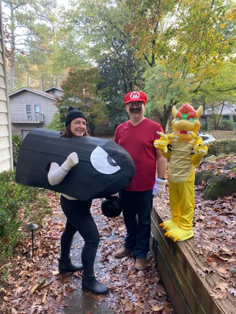 Super Mario Bros Cosplay, Super Mario Kart Costumes, Super Mario Bros Costumes Diy, Diy Mario Party Costume, Mario Bros Diy Costume, Mario Cart Charters Costumes, Mario Bros Family Costumes, Mario Kart Diy Costumes, Mario Star Costume