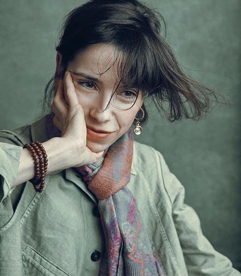 sally hawkins Sally Hawkins, The Shape Of Water, Best Supporting Actor, Elle Fanning, Famous Women, Interesting Faces, Female Images, Golden Globes, Best Actress