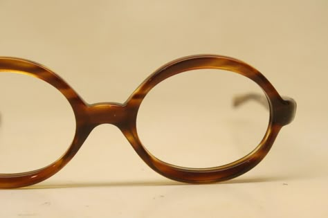 GENERAL Vintage Eyeglass frames.  True Vintage, made in the 1950's or 60's These are stylish, Optical quality frames.     CONDITION   These are used frames. There are scratches and general wear and tear. They can be adjusted by your optician for perfect fit and can accommodate your prescription lenses.   SIZE Between arms: 5 inches Lens size: 48mm Bridge: 20mm Temple length: 5 1/4 inches Vintage Glasses Frames, Specs Frame, Vintage Cat Eye Glasses, Retro Eyeglasses, Vintage Eyeglasses Frames, Cat Eye Glasses Frames, Oval Glasses, Oval Eyeglasses, Eye Glasses Frames