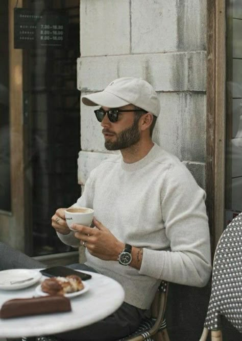 Man Outfit, Men Photography, Stylish Men Casual, Fall Outfits Men, Guys Clothing Styles, Winter Outfits Men, Cool Outfits For Men, Stylish Mens Outfits, Photography Poses For Men