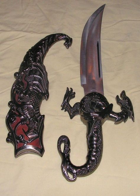 Knife Shoes, Dragon Dagger, Fantasy Dagger, Knife Aesthetic, Pretty Knives, Dagger Knife, Cool Swords, Knife Collection, Cool Knives