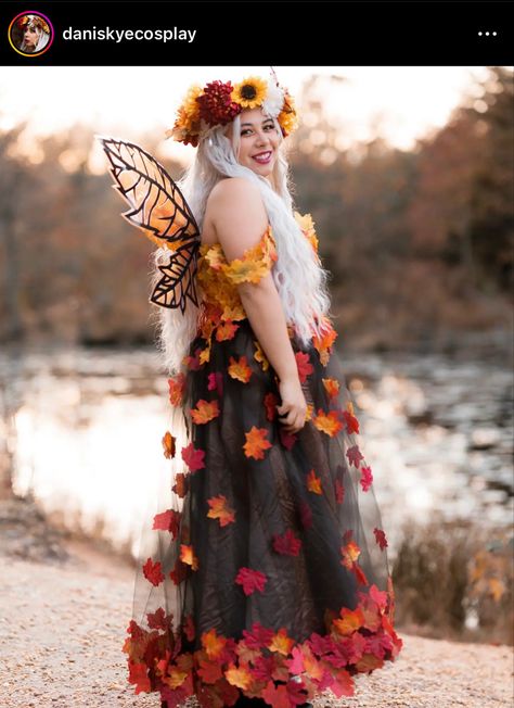 Fall Queen Costume, Fairy Garden Costume Ideas, Fall Costume Ideas, Diy Woodland Fairy Costume, Enchanted Halloween Costume, Enchanted Forest Costume Ideas, Renfaire Costume Women, Diy Garden Fairy, Costume Ideas Pirate