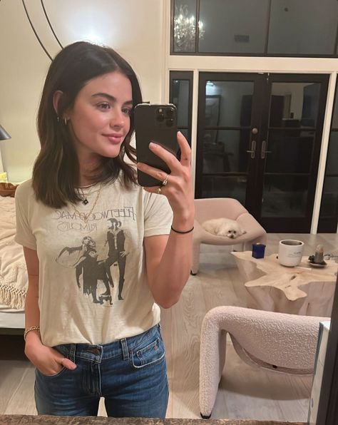 Lucy Hale Haircut, Collar Bone Length Hair Cuts, Lucy Hale Short Hair, Collar Bone Hair, Brown Hair Cuts, Lucy Hale Hair, Collarbone Length Hair, Short Brown Hair, Look Formal