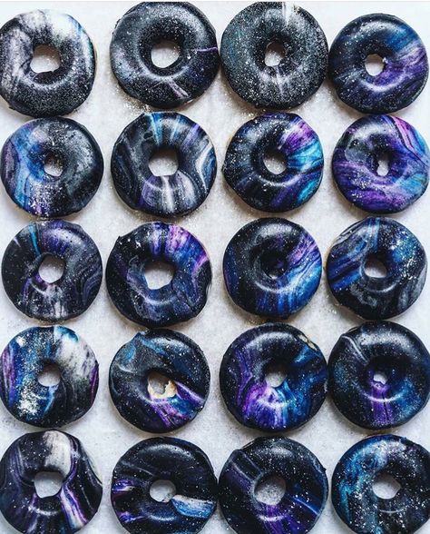 Galaxy Food, Galaxy Desserts, Galaxy Cupcakes, Galaxy Wedding, Vegan Donuts, Vegan Chef, Star Wars Birthday, Mini Donuts, Cake Donuts