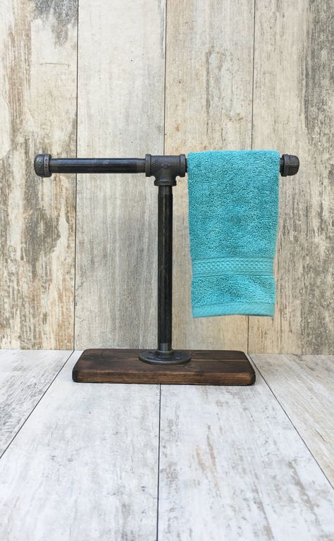 Industrial/Rustic/Handmade/Modern Double Towel by Lightrooom Diy Towel Holder, Rustic Towel Bar, Towel Holder Diy, Towel Racks For Bathroom, Diy Towels, Industrial Bathroom, Towel Holder Bathroom, Hand Towel Holder, Towel Racks