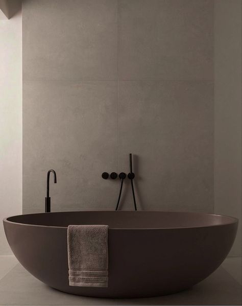 Dark Bathtub Aesthetic, Dark Bathtub, Brown Bathtub, Beige And Brown Bathroom, Bathtub Inspiration, Bathtub Aesthetic, Brown Bath, Inspiration Bathroom, Stone Bath