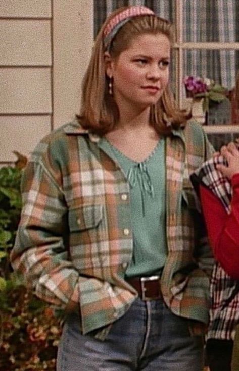 Dj Tanner Full House Outfits, Full House Outfits, Dj Full House, Shawn Hunter, Dj Tanner, 90’s Outfits, 90s Inspired Outfits, 90s Fits, Candace Cameron