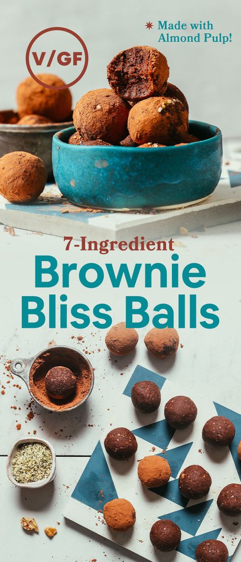 AMAZING 7-ingredient Brownie Bliss Balls made with ALMOND PULP! The perfect healthier treat to make with almond pulp! #almondmeal #almondpulp #grainfree #brownie #recipe #plantbased #minimalistbaker Healthy Balls, Banana Tattoo, Almond Pulp Recipes, Cow Recipes, Pulp Recipes, Vegan Board, Almond Cow, Plant Diet, Pulp Recipe