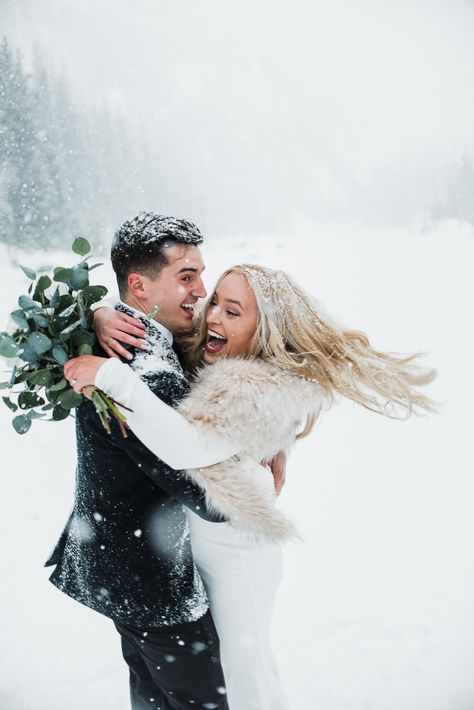 Winter Mountain Wedding, Snowy Wedding, Winter Wedding Photos, Snow Wedding, Winter Wedding Colors, Winter Elopement, Elopement Packages, Colorado Wedding Photography, Winter Bride