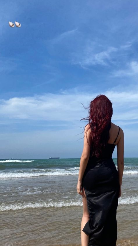 Red Hair Black Dress, Emma Jones, Red Hair Inspo, Roleplay Characters, Photo Instagram, Hair Inspo, Beautiful Outfits, Red Hair, Selfies