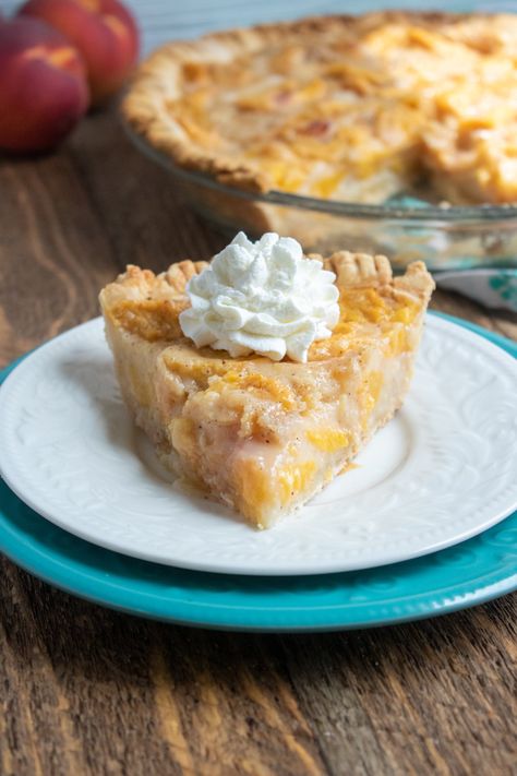 Southern Peach Pie Peach Custard Pies, Pie Peach, Peach Pie Recipe, Peach Pie Recipes, Slice Of Pie, Peach Desserts, Favorite Pie, Peach Pie, Peach Recipe