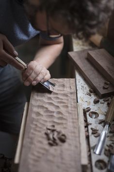 Walnut Wood Projects, Wabi Sabi Table, Material Moodboard, Tre Kunst, Turned Bowls, Eco Furniture, Green Woodworking, Slab Table, Timber Furniture