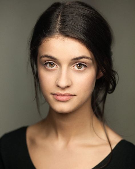 Actor Headshots Women, Anya Chalotra, Headshots Women, Headshot Poses, Yennefer Of Vengerberg, Actor Headshots, Headshots Professional, British Actresses, The Witcher