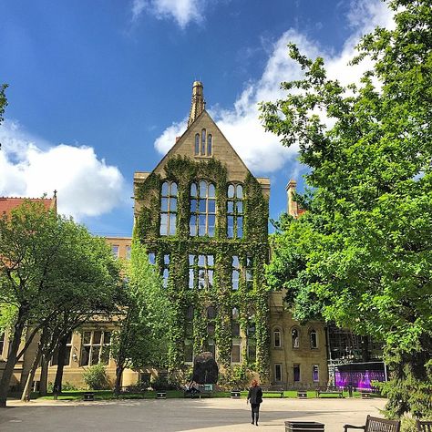 🌸 Katie MacDonald (Farquhar) 🌸 on Instagram: “The University of Manchester, England, UK. #ivy #Manchester #university #uni #bestofMCR #building #architecture #archilovers #green #plants…” The University Of Manchester, Uni Of Manchester, Uni Motivation, Man Chest, Green Soul, Dream University, Manchester University, Academic Aesthetic, College Vision Board