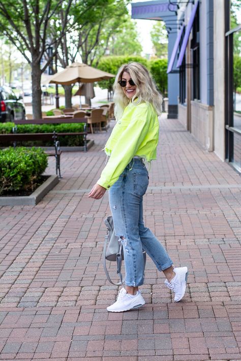 Neon for Summer with Kansas City SPACES. | Le Stylo Rouge Grad School Outfit, Orange Accessories, Jeans Outfit Casual, Jacket Outfit, Black Tie Event, Fashion Group, Thanksgiving Outfit, Confident Woman, Lifestyle Magazine