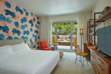 Decor Tips: Get the Look From Two Waikīkī Hotels, The Surfjack and The Laylow Vinyl Wall Covering, Waikiki Hotels, Pacific Homes, Hawaii Hotels, Pastel Color Schemes, Interior Accents, Geometric Tiles, Waikiki Beach, Modern Hotel