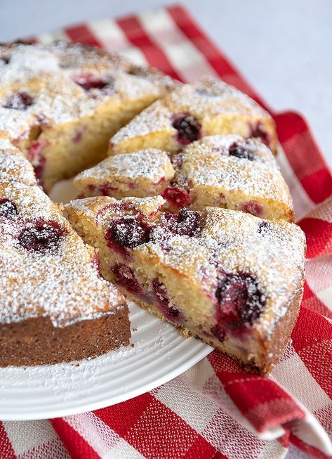 Raspberry Ricotta Cake | Italian Food Forever Raspberry Ricotta Cake, Raspberry Ricotta, Vegan Xmas, Brown Sugar Recipes, Ricotta Cake, Italian Cake, Fruitcake Recipes, Raspberry Cake, Types Of Bread