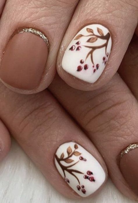 October Manicure, Manicure Trends 2024 Fall, Autumn Manicure 2024, Autumn Nail Designs 2024 Short, Short Fall Nail Designs 2024, Autom Nails 2024, Natural Nail Designs, Fingernail Designs, Almond Nails Designs