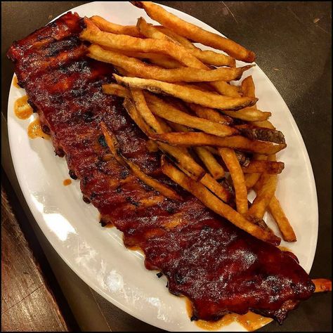 These are two of my fave-o-rite things [/JulieAndrews] . Credit to @hulksmashfood : Tag Your Mates Who'd HULK SMASH This The Bar-B-Qued Baby Back Ribs & Crispy French Fries. @dallasbbq Times Square New York. Slow Smoked Bar-B-Que Baby Back Ribs With Sweet Baby Ray's BBQ Sauce & Super Crispy French Fries. Turn On Post Notifications In Top Right Corner For Updates. @hulksmashfood "One Of The Challenges From BOBE4 in NY" ##SauceTheShitOutOfIt #foodilysm #yummiology #tastethisnext #eeeeeats #cheatme Ribs And Fries, Fridays Restaurant, Sweet Baby Rays Bbq Sauce, Crispy French Fries, Curly Fries, Bar B Que, Back Ribs, Hulk Smash, Baby Back Ribs