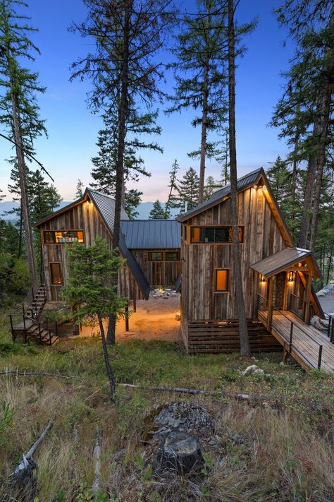 A-Frame treehouse built by the Treehouse Masters Modern Mountain Treehouse, Tree House Masters, Hearth And Hand Treehouse, Treehouse Point, The Magic Treehouse Books, Live Edge Bench, Tree Restaurant, Treehouse Masters, Snoqualmie Falls