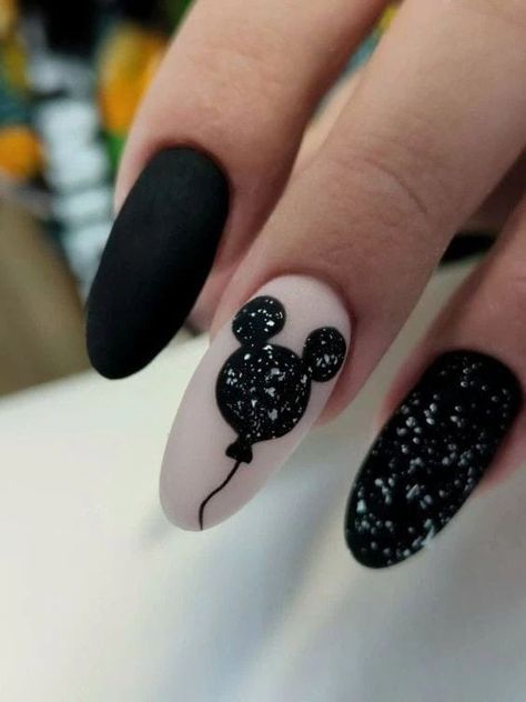 Disneyland Nails, Mickey Mouse Nails, Disney Inspired Nails, Disney Acrylic Nails, Mickey Nails, Unghie Nail Art, Cute Nail Art Designs, Nail Art Disney, Disney Nails