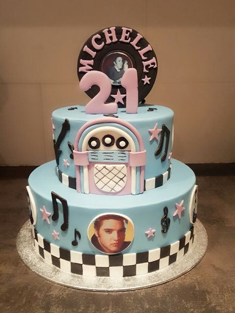 Elvis Cake Decorated, Jukebox Cake, Elvis Presley Cake Design, 50s Birthday Cake, Elvis Birthday Cake, Elvis Cake, 50s Cake, Elvis Birthday Party, Elvis Presley's Birthday