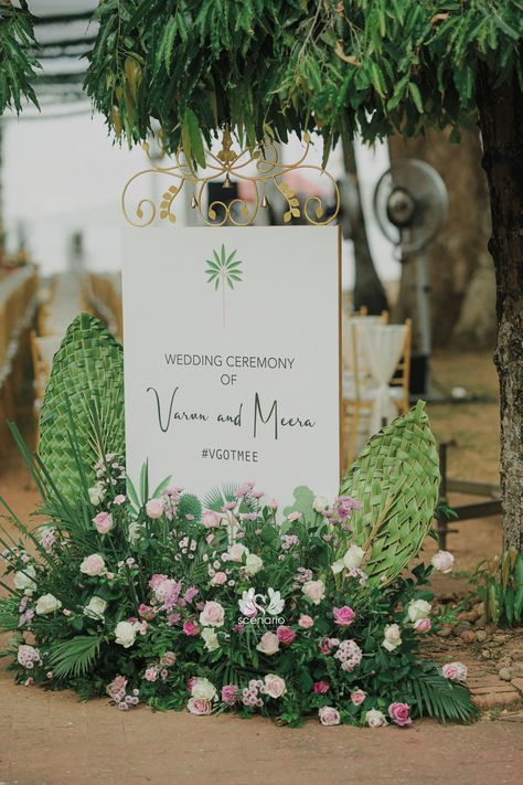 Wedding Entrance Board Indian, Welcome Board Wedding Entrance Indian, Indian Wedding Welcome Sign, Welcome Boards Wedding, Kerala Wedding Decor, Welcome Board Decoration, Indian Wedding Welcome Board, Welcome Board Ideas, Wedding Stages