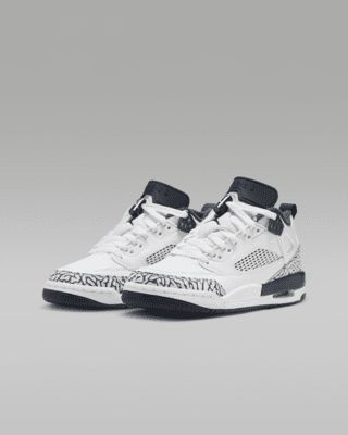 The Spizike takes elements of five classic Jordans, combines them, and gives you one iconic sneaker. It's an homage to Spike Lee formally introducing Hollywood and hoops in a culture moment. You get a great looking pair of kicks with some history. What more can you ask for? Ya dig? Shown: White/Pure Platinum/Obsidian Style: FQ3950-104 Jordan Spizike, Spike Lee, Big Kids, Kids Shoes, Platinum, Jordan, Hollywood, Nike, Pure Products