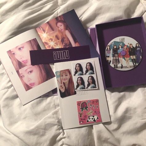 Merchandise Kpop, Am Album, Album Kpop, Album Collection, Album Aesthetic, Kpop Albums, Kpop Album, Merch Collection, Pop Albums