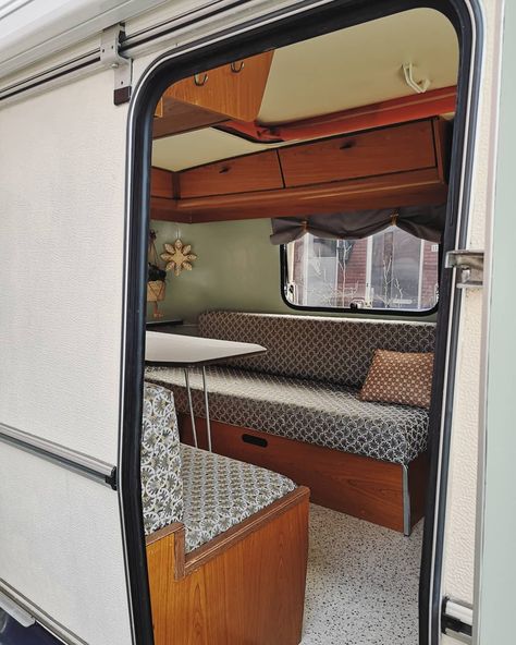 Eriba Puck Interiors, Eriba Caravans, Reno Caravan, Viscount Caravan Interior, Eriba Puck, Viscount Caravan, Tiny Homes, Bunk Beds, Van Life