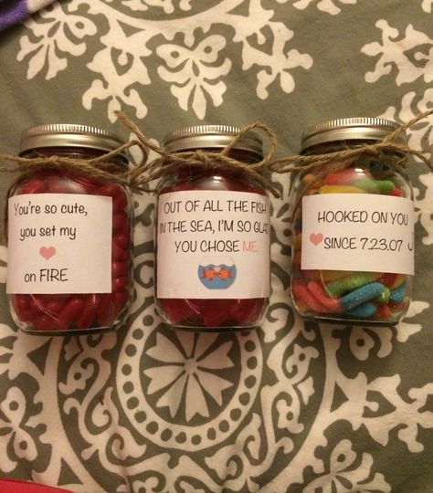 Cute sayings on mason jars full of candy for Valentine's Day Lolly Jar Quotes, Cute Jar Ideas For Boyfriend Diy Gifts, Unique Birthday Gifts For Boyfriend Diy Cute Ideas Mason Jars, Valentines Jars Ideas Notes, Candy Mason Jar Ideas Valentines Day, Diy Anniversary Gifts For Him, Mason Jar Candy, Diy Anniversary Gift, Love Jar