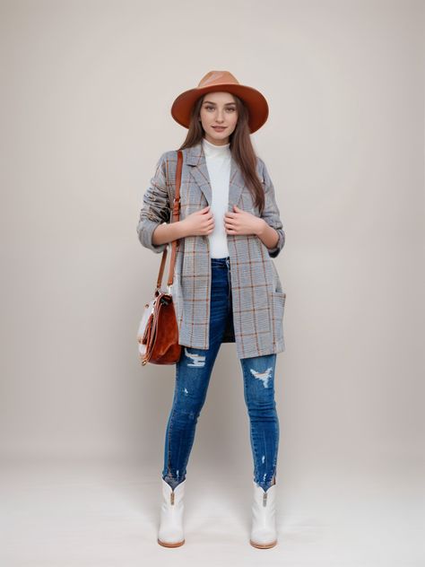 The Casual Plaid Blazer is a stylish, woven blazer made from 100% polyester, featuring a timeless plaid pattern with a true-to-size fit. Perfect for spring and summer, it offers a structured look without elasticity, ideal for both professional and casual styling. Plaid Blazer, Plaid Pattern, Plaid, Blazer, Pattern