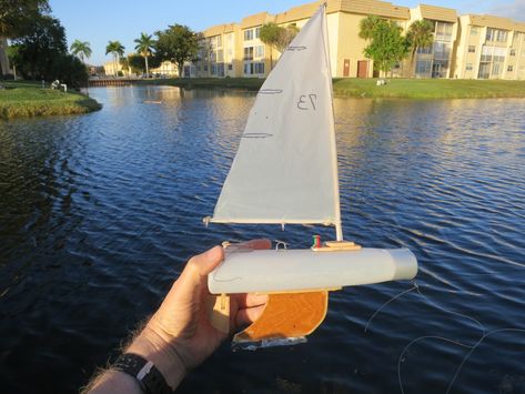 Here is a toy boat I made for a simple DIY model toy sailboat made from a shampoo bottle that actually sails much better than I anticipated.  The construction parts and tools needed are listed in the video.  Many years ago, before the second world war, racing free sailing model boats was a very popular hobby. This was long before radio controlled boats and planes came into existence. It is very hard today to find model boats that will actually sail that are not RC controlled and very high in pri Cardboard Plane, Model Sailboats, Toy Sailboat, Yacht Model, Radio Controlled Boats, Rib Boat, Cardboard Design, Popular Hobbies, Diy Shampoo